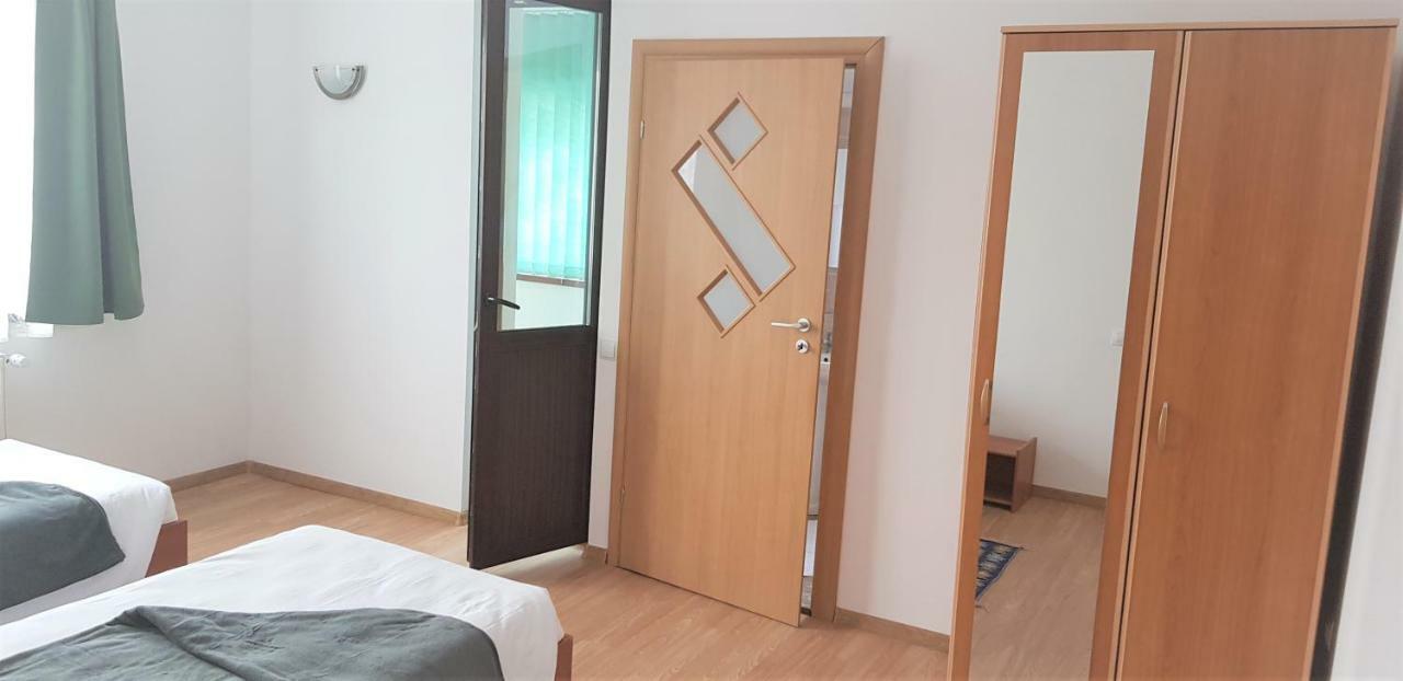 Homestay Coroian House