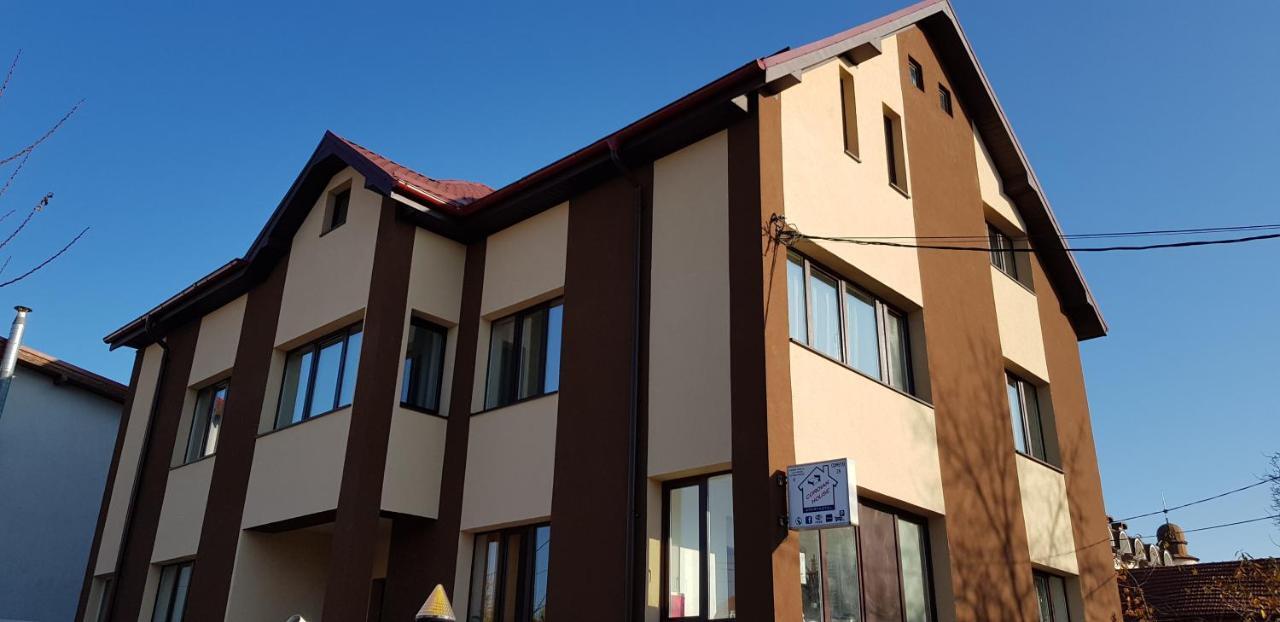 Homestay Coroian House